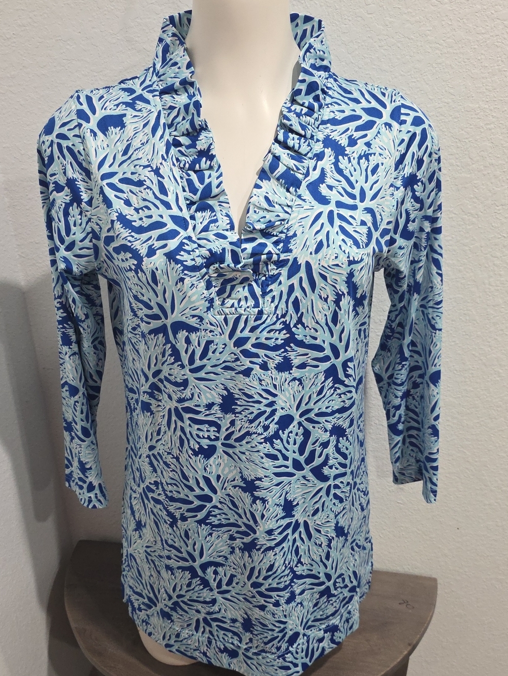 La Mer Luxe Blue Coral-Print Ruffle V-Neck Tunic